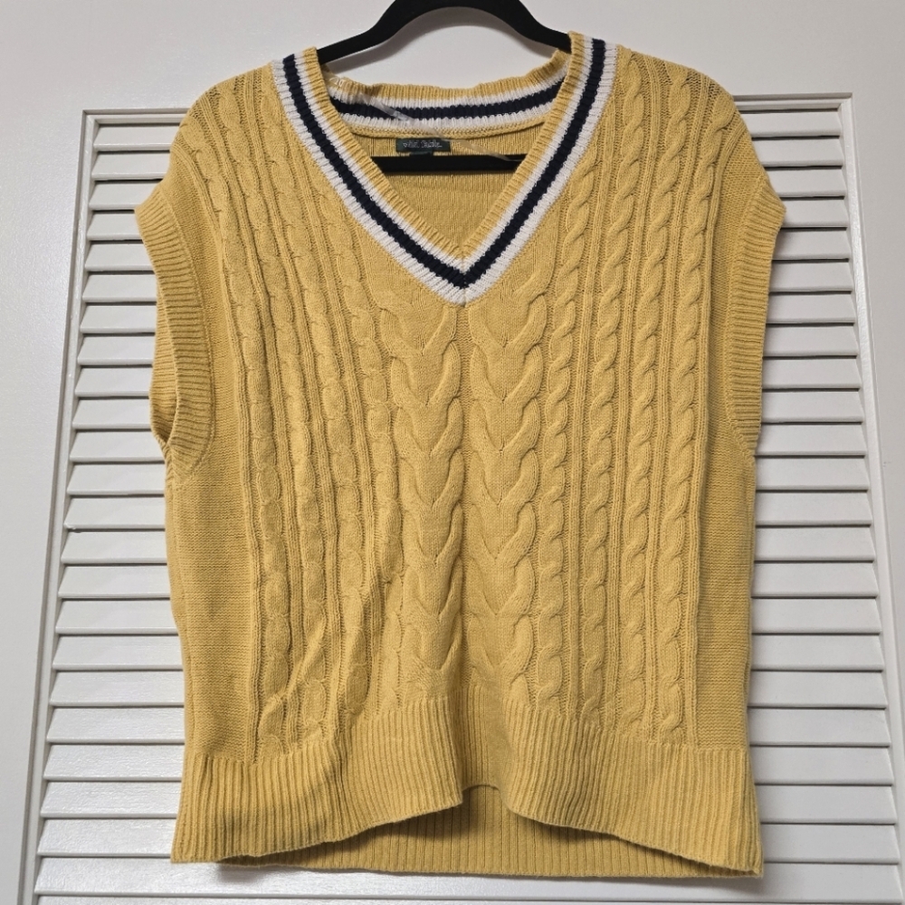 Wild Fable - Preppy Navy/White/Yellow Knit Vest